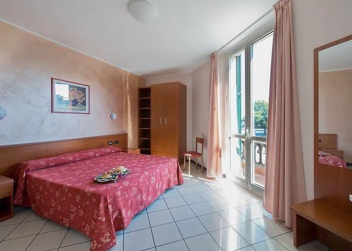 Stazione Λιβόρνο