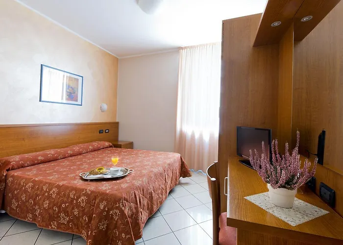 Stazione Λιβόρνο